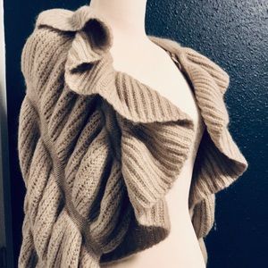 H&M Wool Voluminous Shrug Bolero